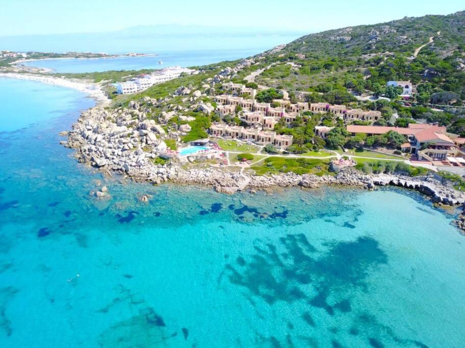 Appartamento A Baia Santa Reparata Exterior foto